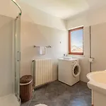House Ninetta * Bale