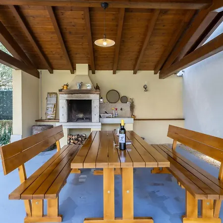 House Ninetta * Bale