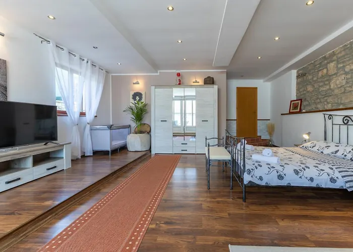 Vakantiehuis House Ninetta Bale