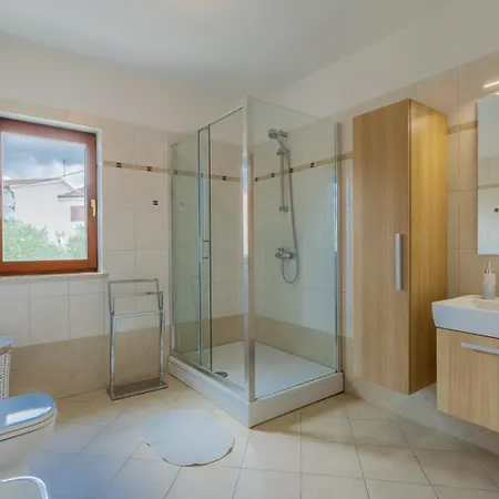 House Ninetta بالي